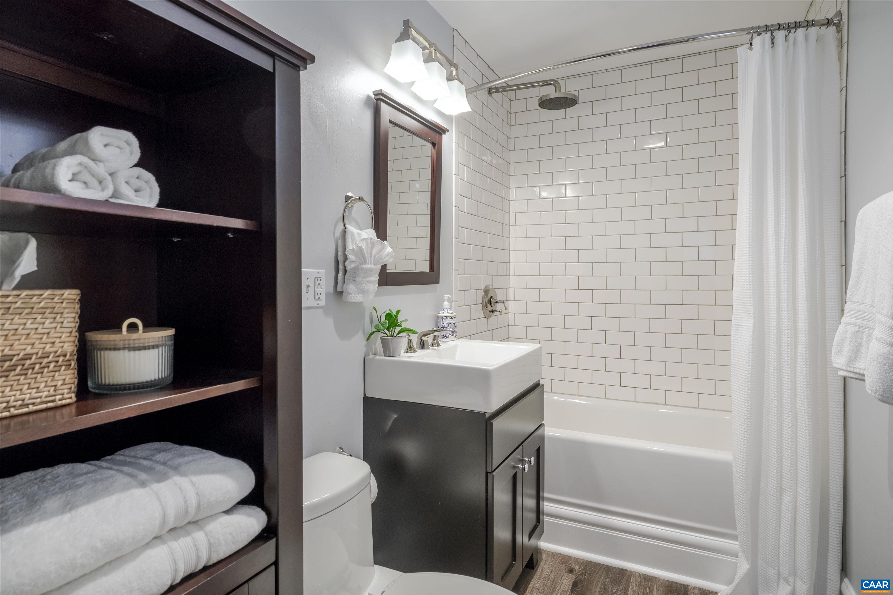 1617 TRAILRIDGE RD, CHARLOTTESVILLE, Virginia 22903, 4 Bedrooms Bedrooms, ,3 BathroomsBathrooms,Residential,Luxuriously upgraded w/ apartment opportunity,1617 TRAILRIDGE RD,674444 MLS # 674444