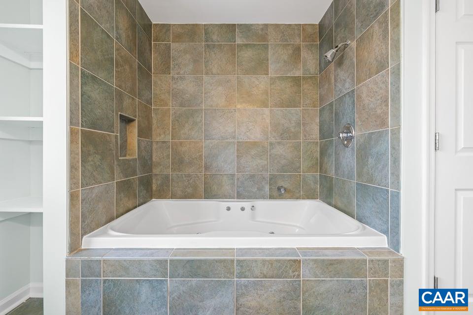 835 JEFFERSON DR, PALMYRA, Virginia 22963, 2 Bedrooms Bedrooms, ,2 BathroomsBathrooms,Residential,835 JEFFERSON DR,674458 MLS # 674458