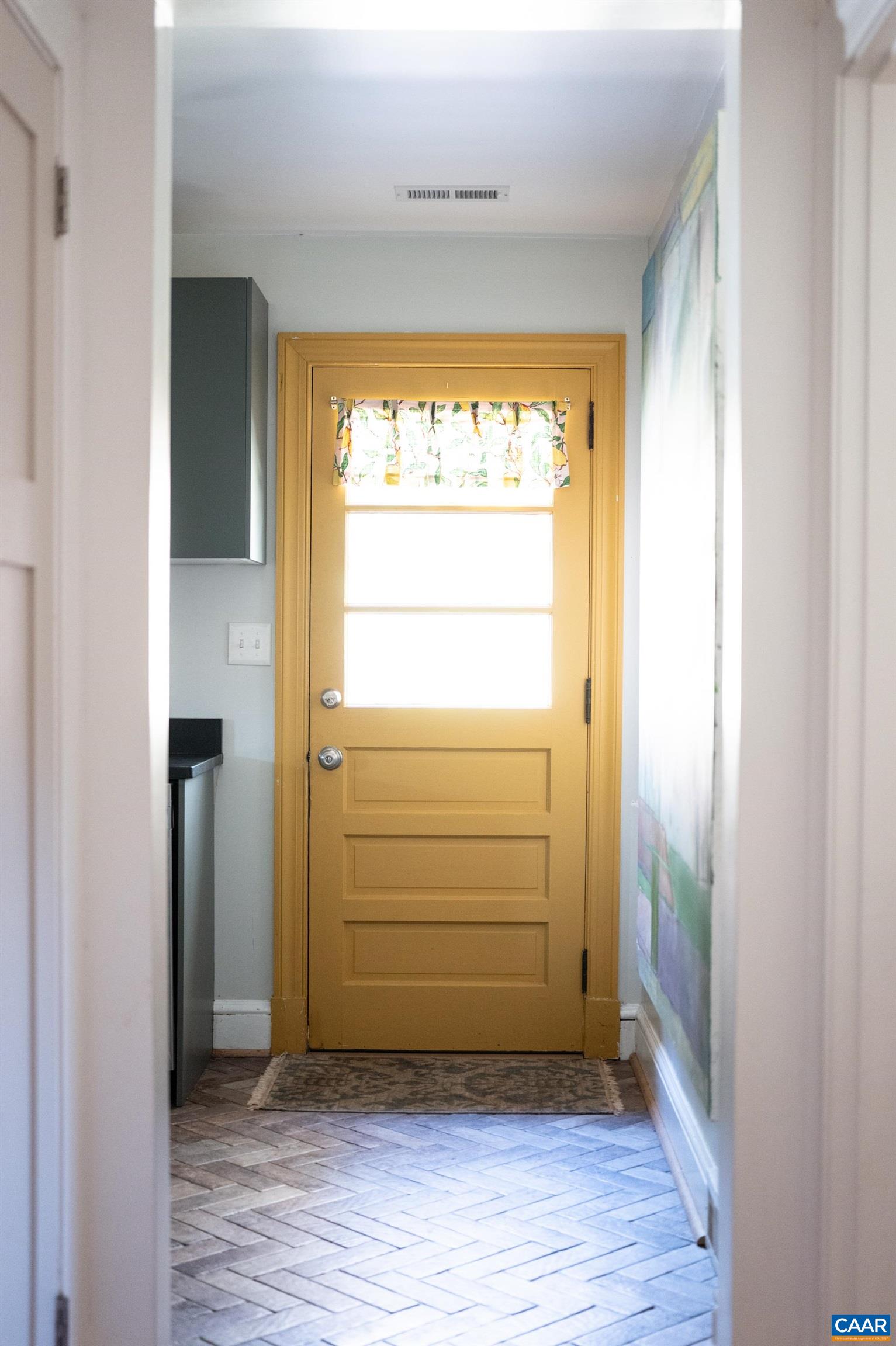 1531 RUGBY AVE, CHARLOTTESVILLE, Virginia 22903, 3 Bedrooms Bedrooms, ,2 BathroomsBathrooms,Residential,1531 RUGBY AVE,674466 MLS # 674466