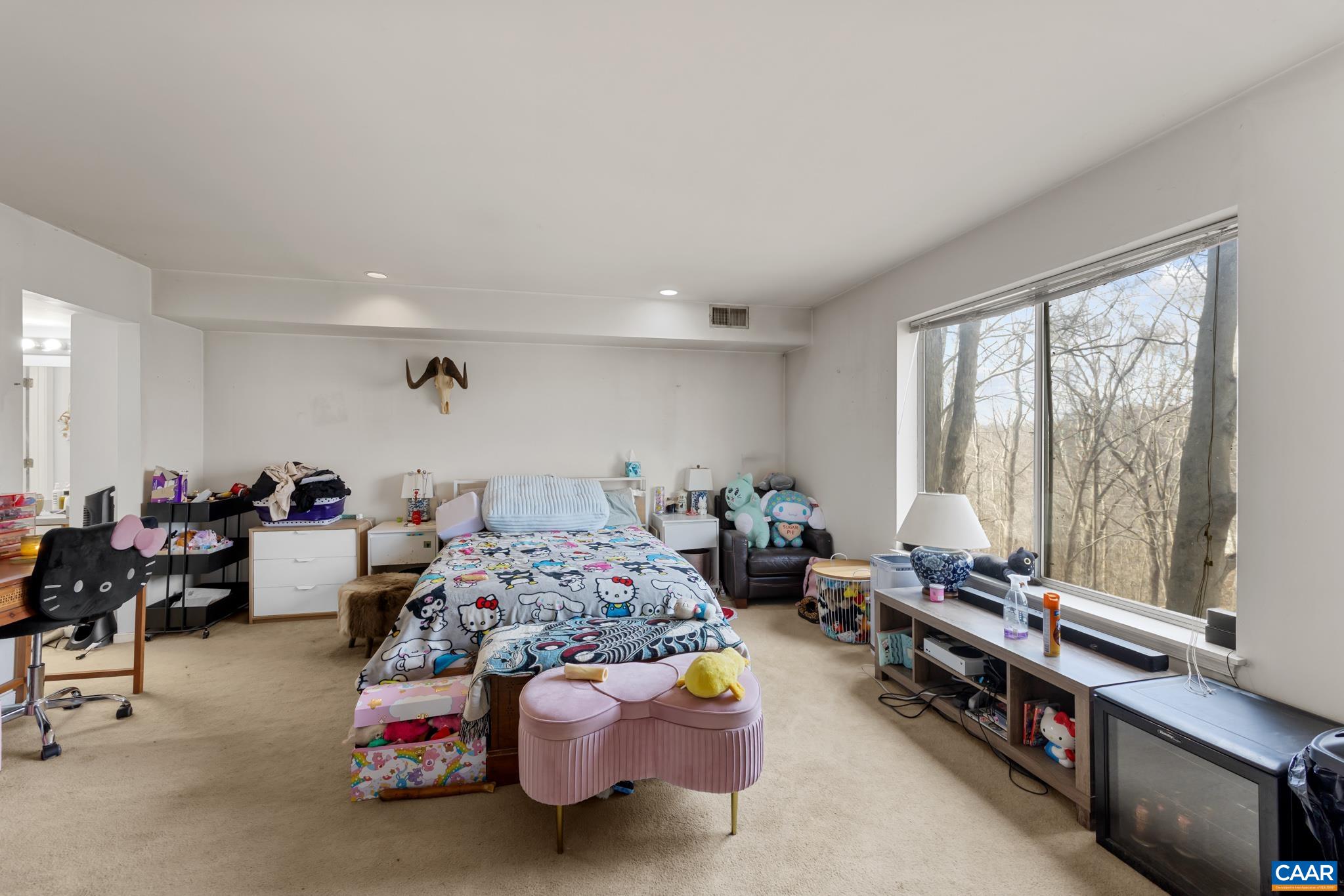 1250 CLIFDEN GREENE, CHARLOTTESVILLE, Virginia 22903, 3 Bedrooms Bedrooms, ,3 BathroomsBathrooms,Residential,RIVERRUN CONDOS 5 UNIT 3 BLDG C,1250 CLIFDEN GREENE,674504 MLS # 674504