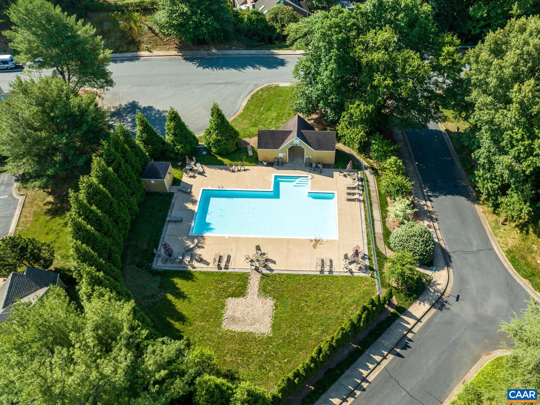 1250 CLIFDEN GREENE, CHARLOTTESVILLE, Virginia 22903, 3 Bedrooms Bedrooms, ,3 BathroomsBathrooms,Residential,RIVERRUN CONDOS 5 UNIT 3 BLDG C,1250 CLIFDEN GREENE,674504 MLS # 674504