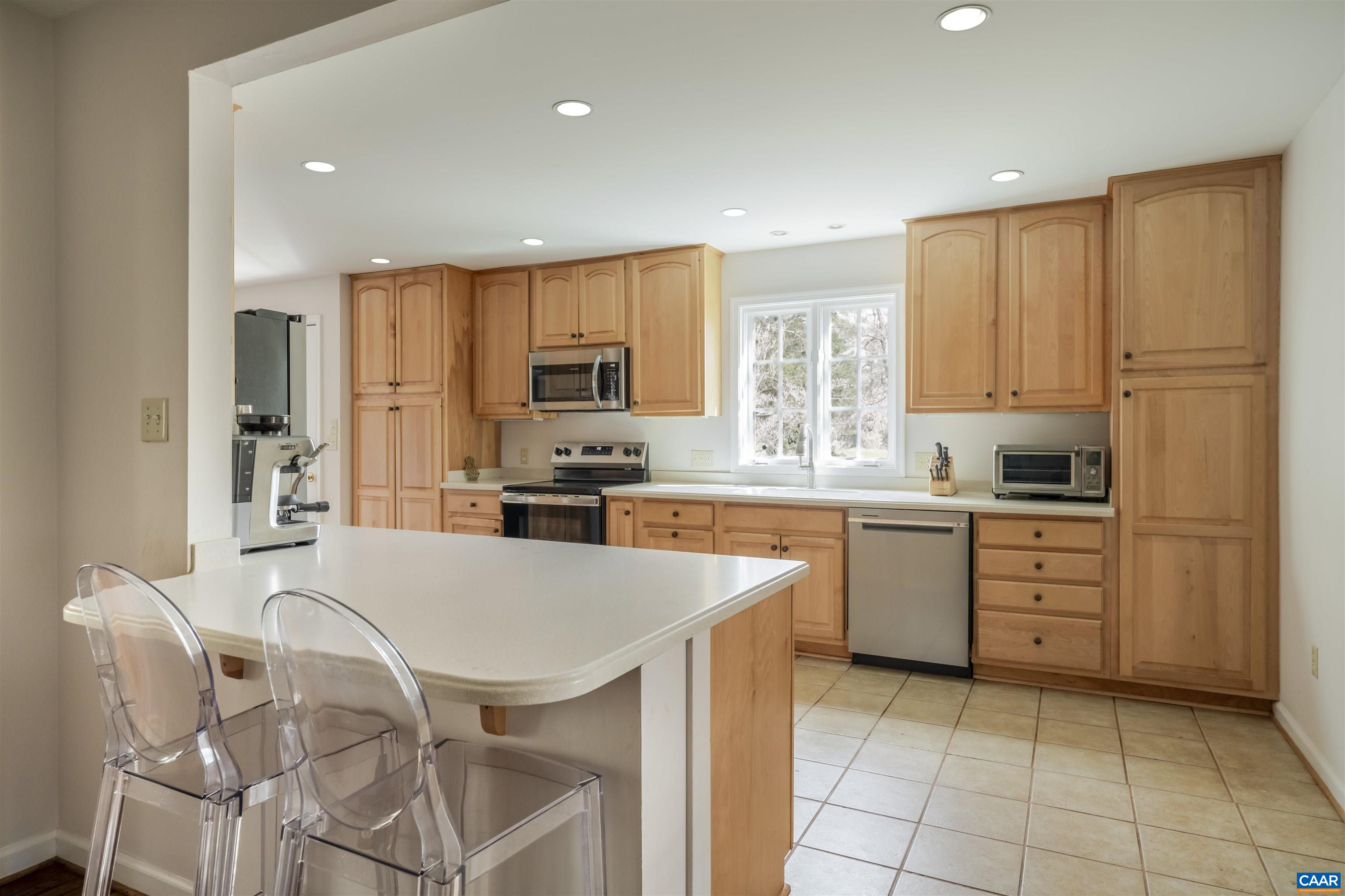 2750 LEEDS LN, CHARLOTTESVILLE, Virginia 22903, 5 Bedrooms Bedrooms, ,4 BathroomsBathrooms,Residential,2750 LEEDS LN,674530 MLS # 674530