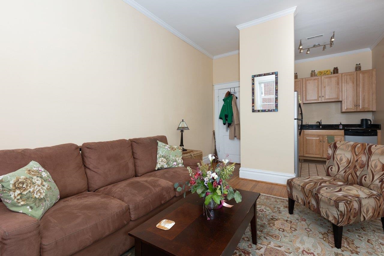 117 W FREDERICK ST, STAUNTON, Virginia 24401, 1 Bedroom Bedrooms, ,1 BathroomBathrooms,Residential,Historic Downtown Condo,117 W FREDERICK ST,674558 MLS # 674558