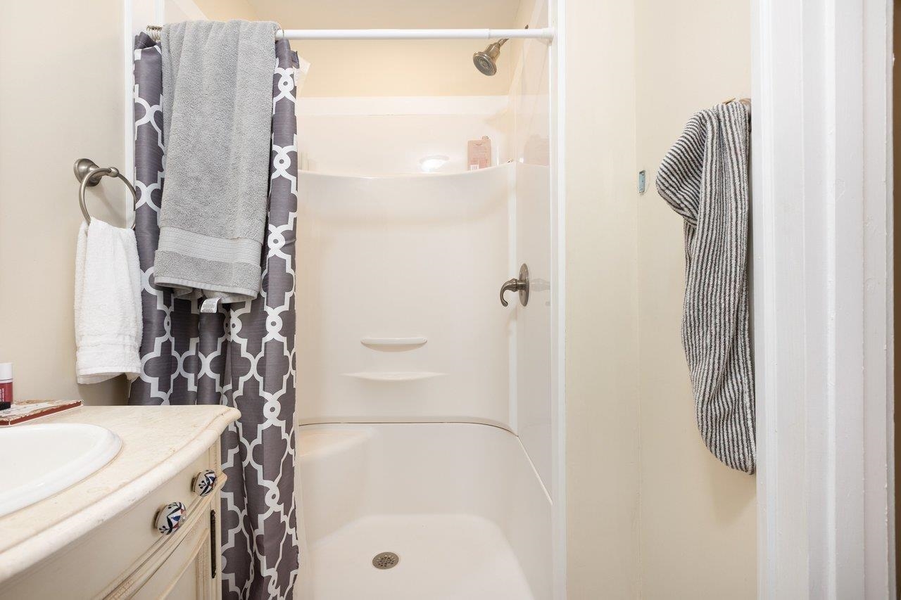 117 W FREDERICK ST, STAUNTON, Virginia 24401, 1 Bedroom Bedrooms, ,1 BathroomBathrooms,Residential,Historic Downtown Condo,117 W FREDERICK ST,674558 MLS # 674558