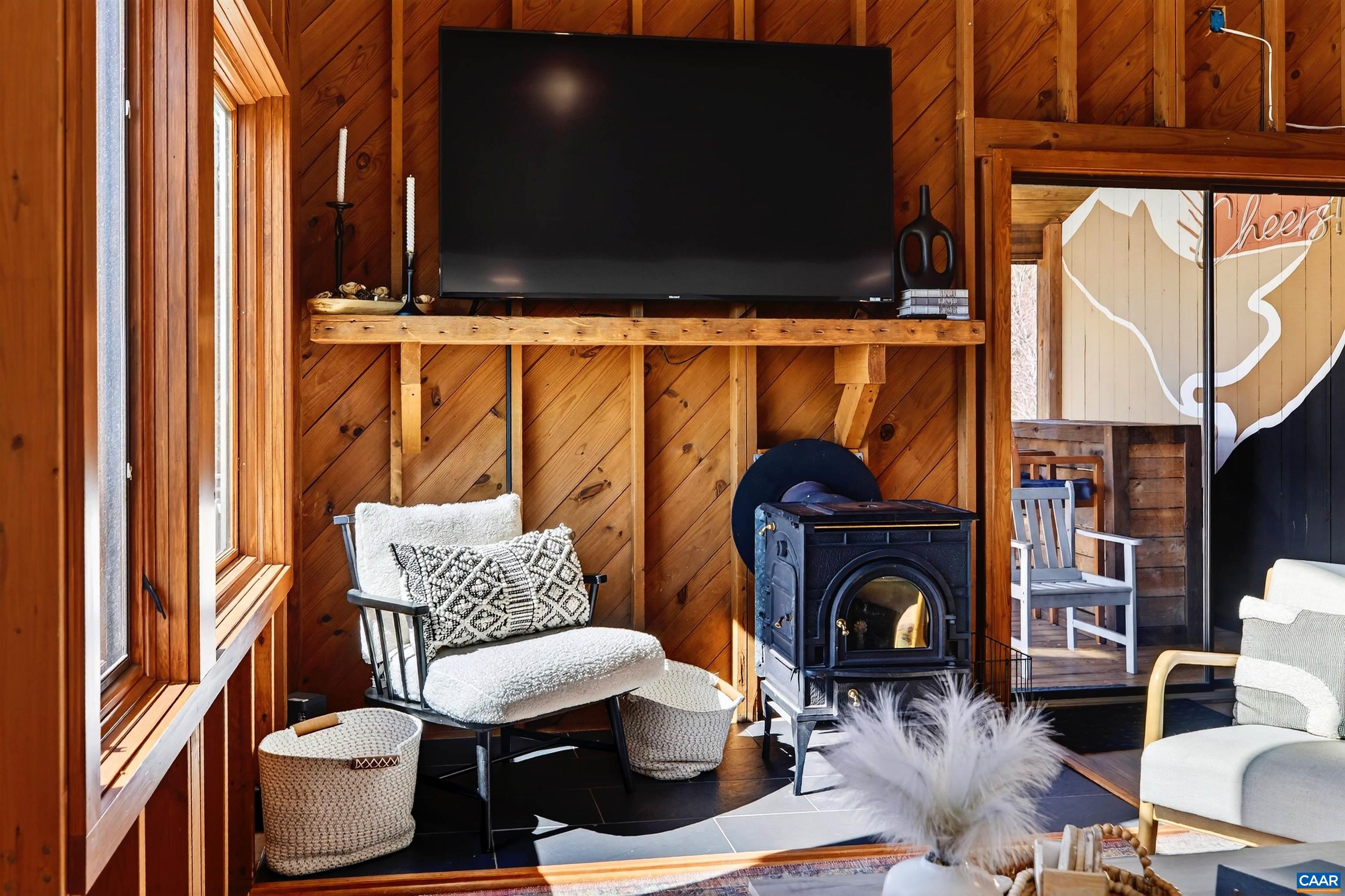 48 MEADOW LN, NELLYSFORD, Virginia 22958, 3 Bedrooms Bedrooms, ,2 BathroomsBathrooms,Residential,48 MEADOW LN,674559 MLS # 674559