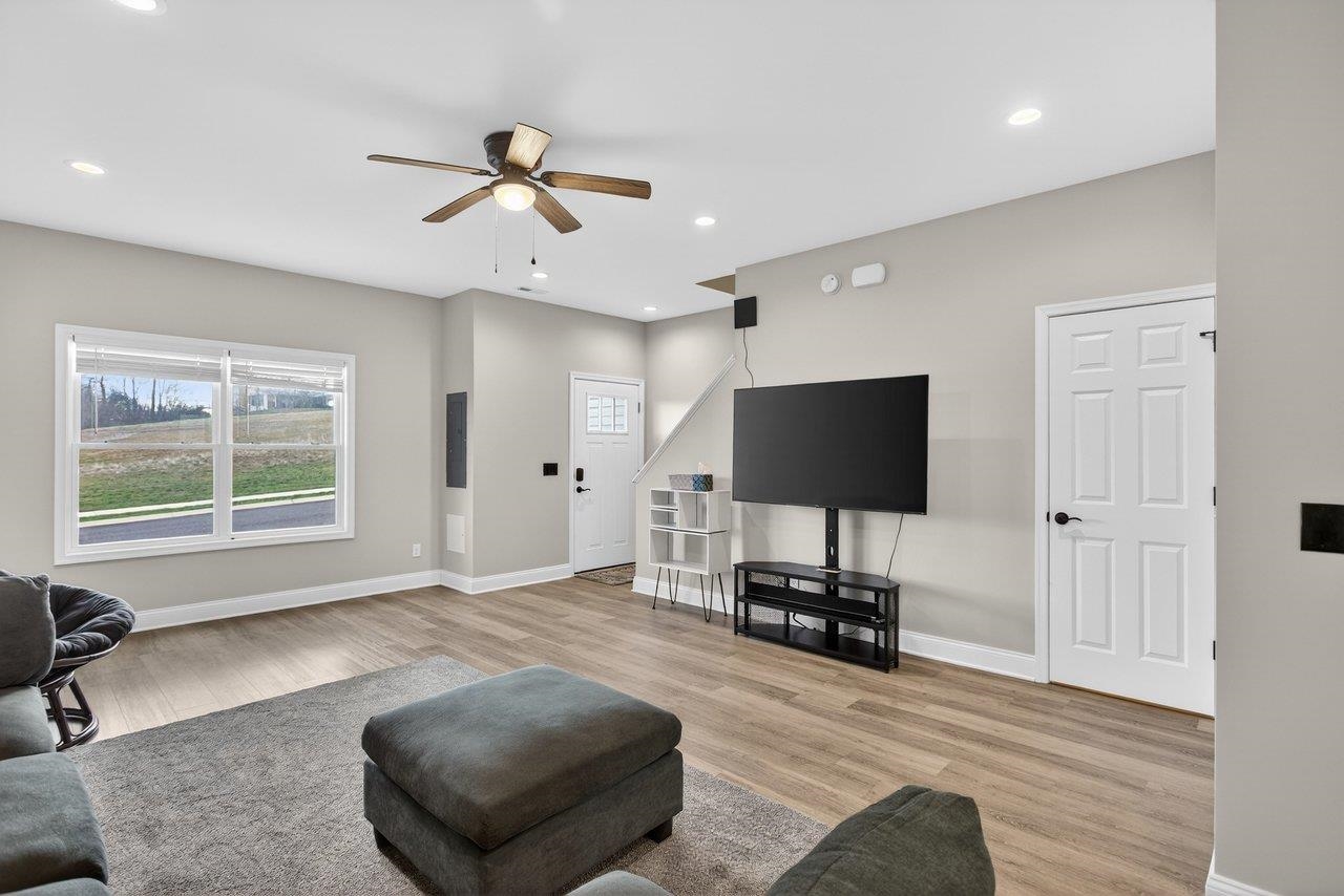 612 ZEPHYR DR, ROCKINGHAM, Virginia 22801, 3 Bedrooms Bedrooms, ,2 BathroomsBathrooms,Residential,612 ZEPHYR DR,674563 MLS # 674563