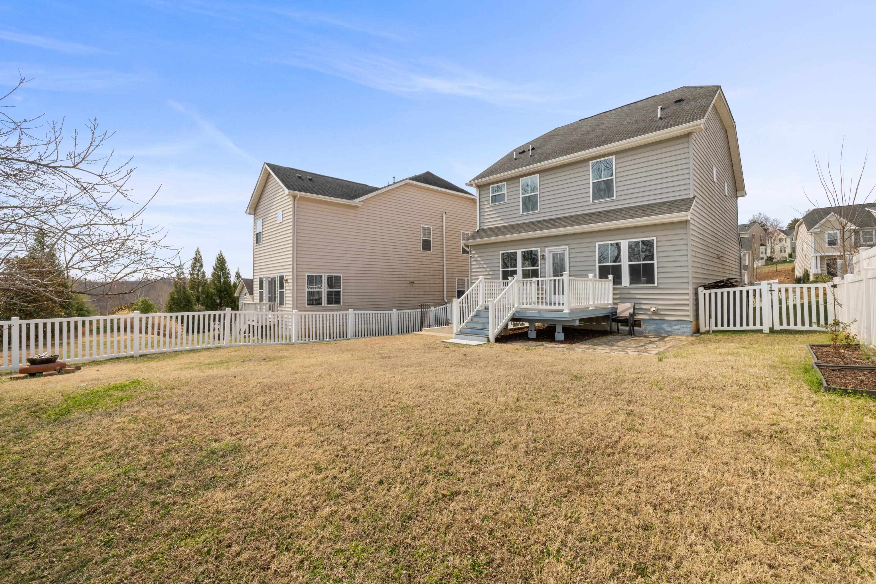 4517 BRIARWOOD DR, CHARLOTTESVILLE, Virginia 22911, 3 Bedrooms Bedrooms, ,3 BathroomsBathrooms,Residential,4517 BRIARWOOD DR,674565 MLS # 674565