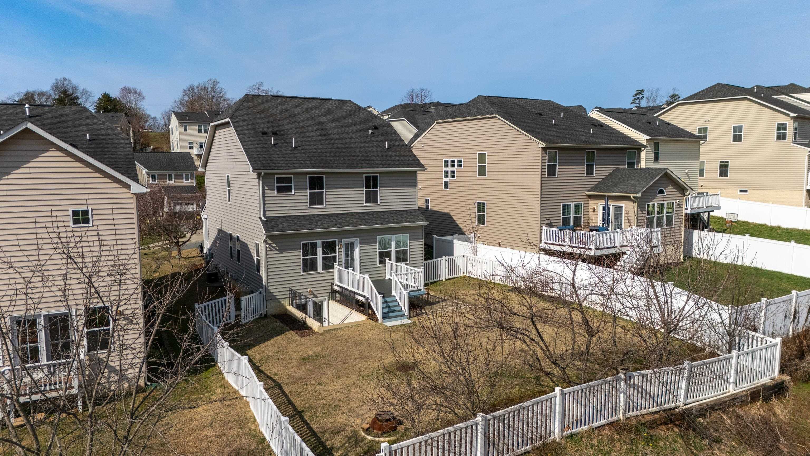 4517 BRIARWOOD DR, CHARLOTTESVILLE, Virginia 22911, 3 Bedrooms Bedrooms, ,3 BathroomsBathrooms,Residential,4517 BRIARWOOD DR,674565 MLS # 674565