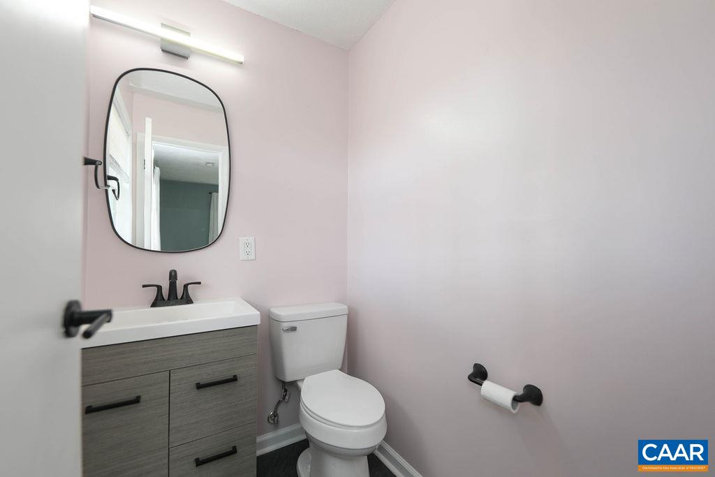 6115 ALBERTA DR, CROZET, Virginia 22932, 3 Bedrooms Bedrooms, ,1 BathroomBathrooms,Residential,6115 ALBERTA DR,674566 MLS # 674566