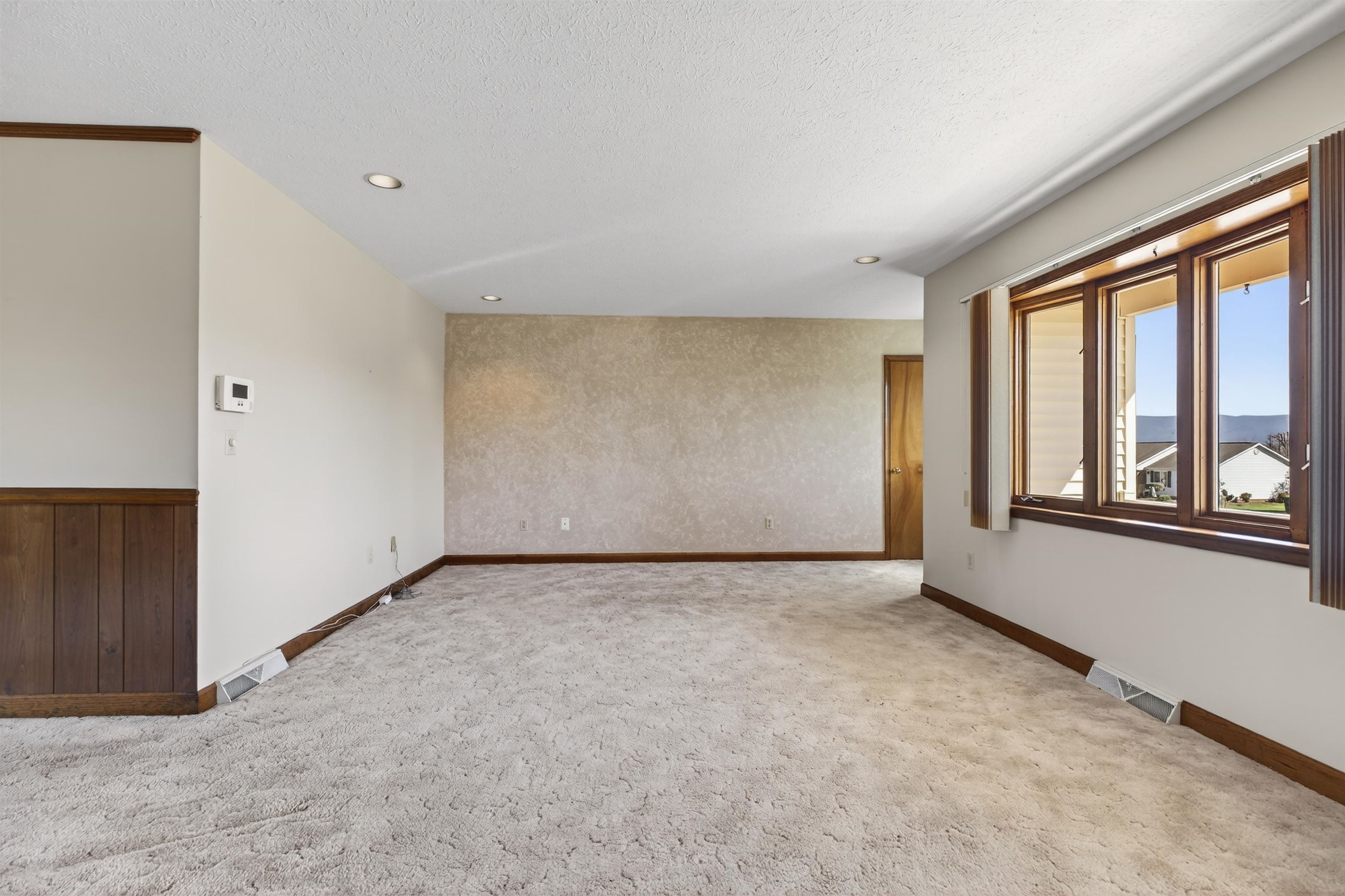 36 SKYLINE AVE, STUARTS DRAFT, Virginia 24477, 3 Bedrooms Bedrooms, ,2 BathroomsBathrooms,Residential,36 SKYLINE AVE,674567 MLS # 674567