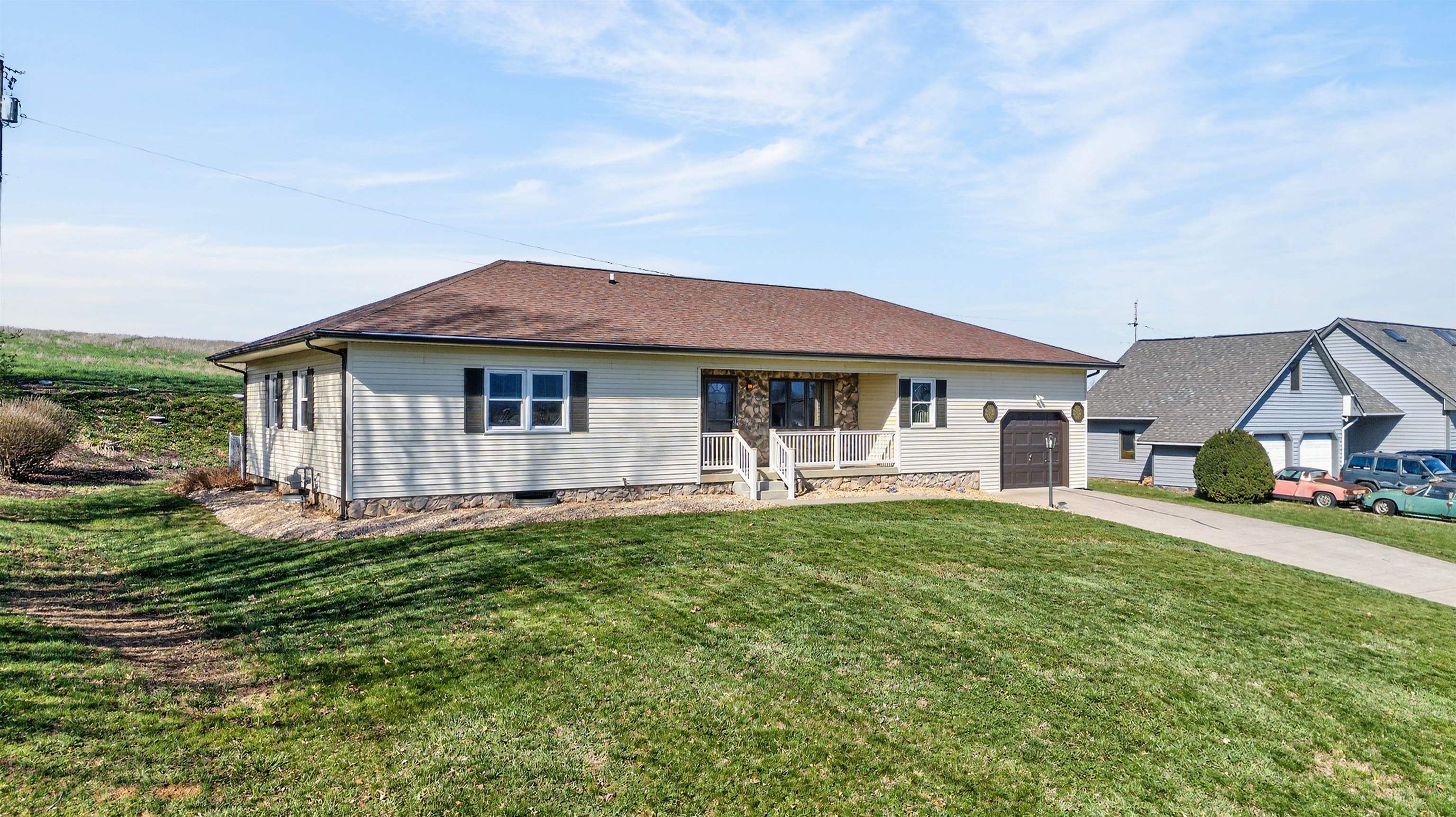 36 SKYLINE AVE, STUARTS DRAFT, Virginia 24477, 3 Bedrooms Bedrooms, ,2 BathroomsBathrooms,Residential,36 SKYLINE AVE,674567 MLS # 674567