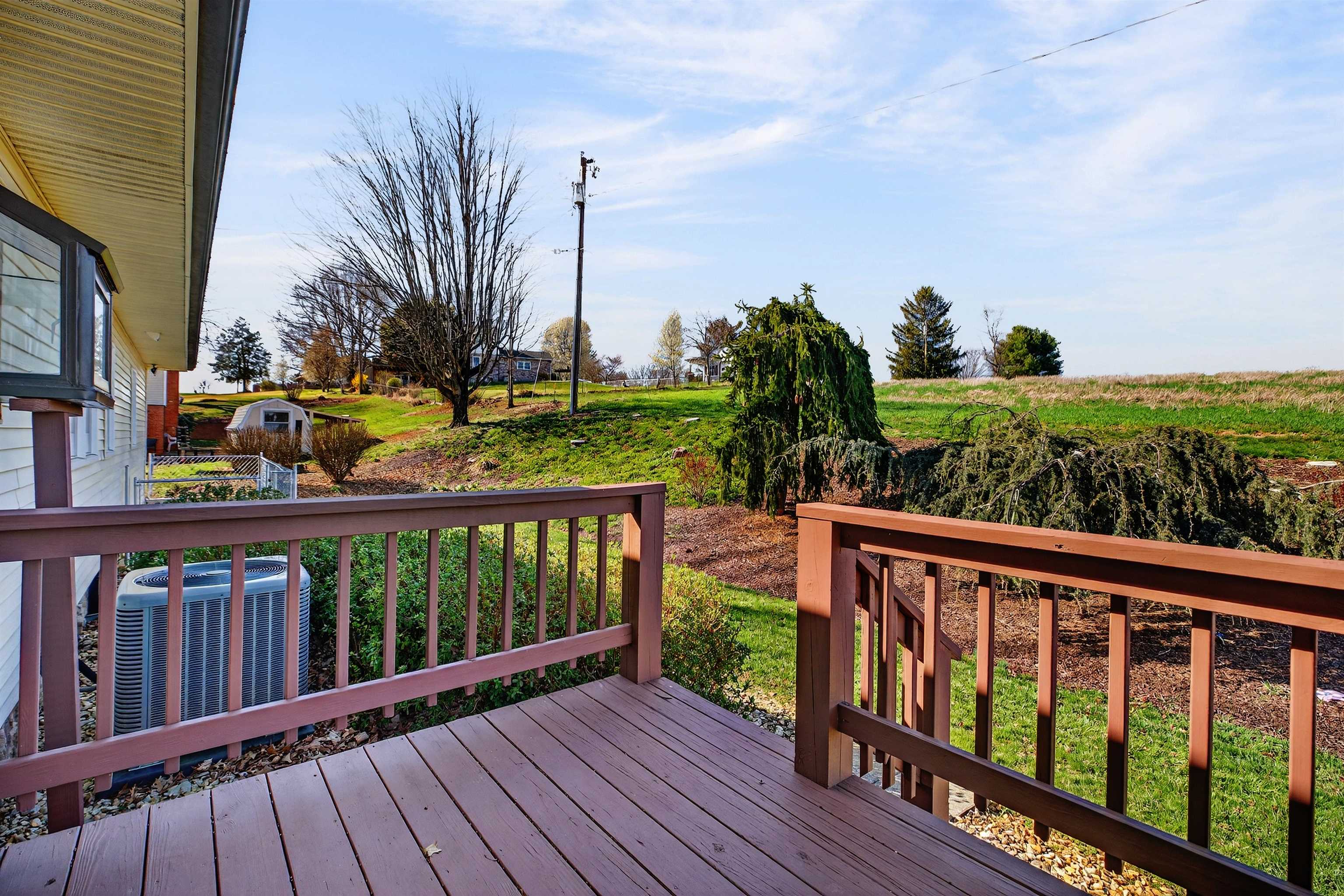 36 SKYLINE AVE, STUARTS DRAFT, Virginia 24477, 3 Bedrooms Bedrooms, ,2 BathroomsBathrooms,Residential,36 SKYLINE AVE,674567 MLS # 674567