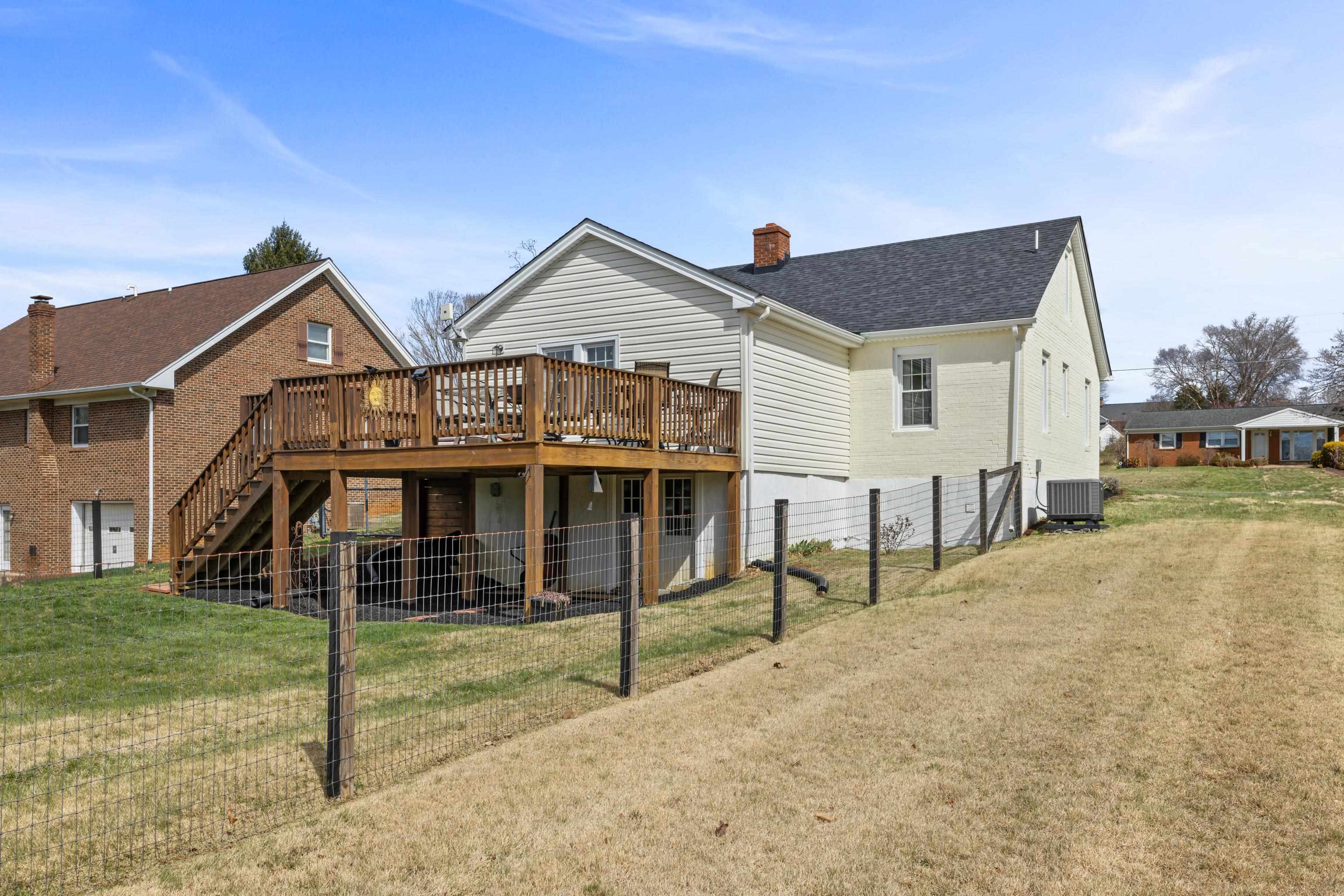 151 STUART AVE, STUARTS DRAFT, Virginia 24477, 3 Bedrooms Bedrooms, ,2 BathroomsBathrooms,Residential,151 STUART AVE,674568 MLS # 674568