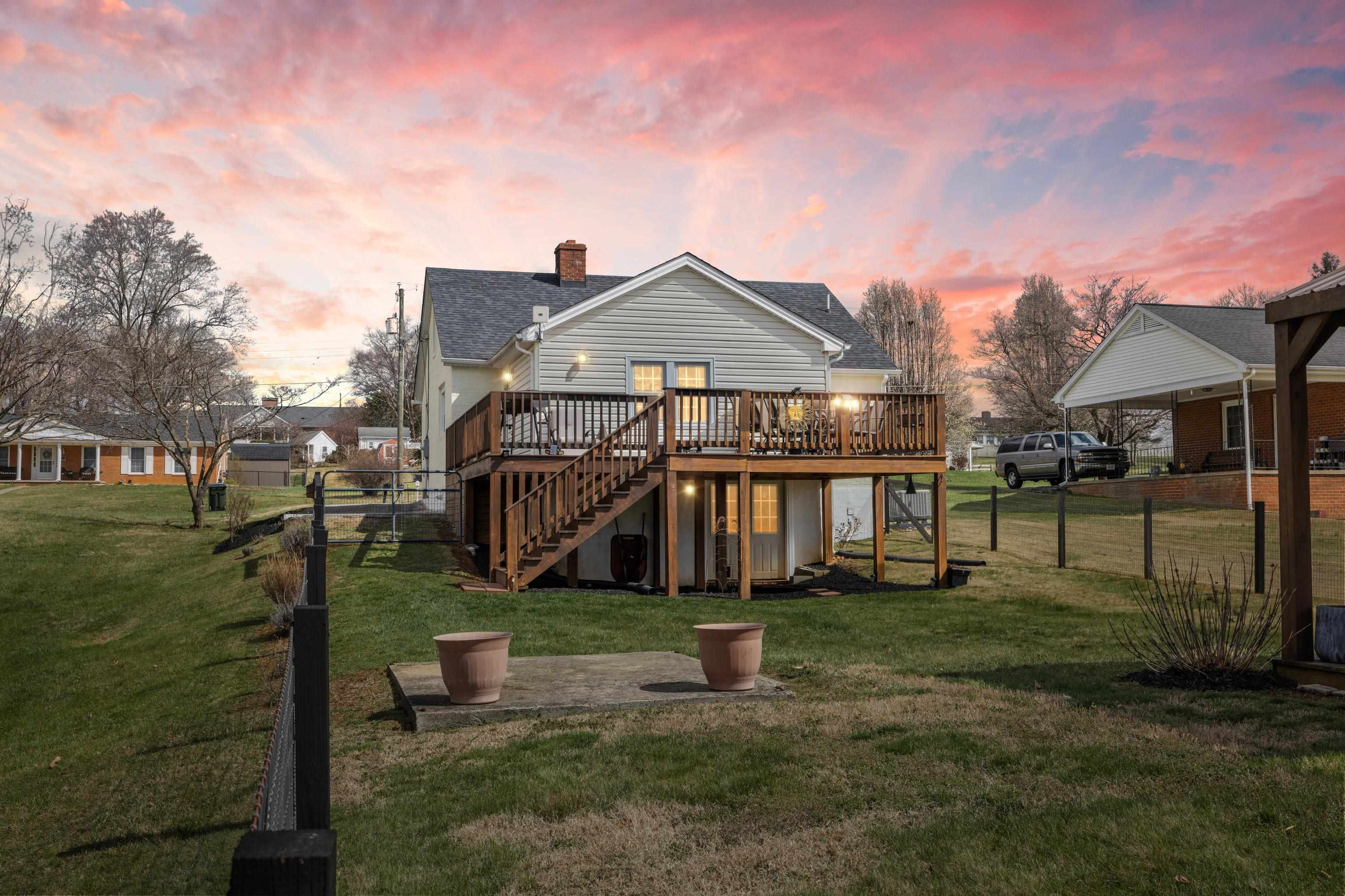 151 STUART AVE, STUARTS DRAFT, Virginia 24477, 3 Bedrooms Bedrooms, ,2 BathroomsBathrooms,Residential,151 STUART AVE,674568 MLS # 674568