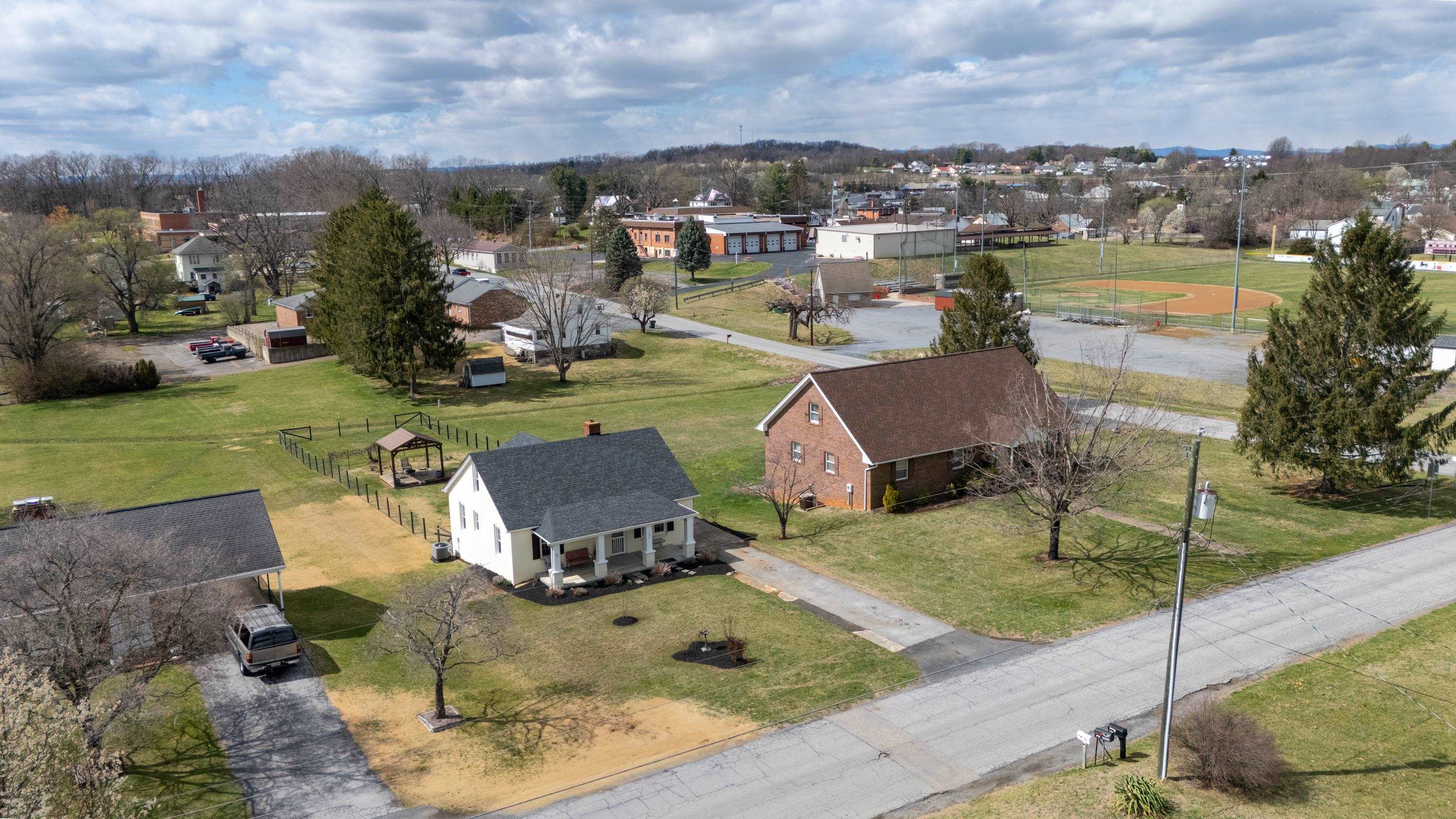 151 STUART AVE, STUARTS DRAFT, Virginia 24477, 3 Bedrooms Bedrooms, ,2 BathroomsBathrooms,Residential,151 STUART AVE,674568 MLS # 674568