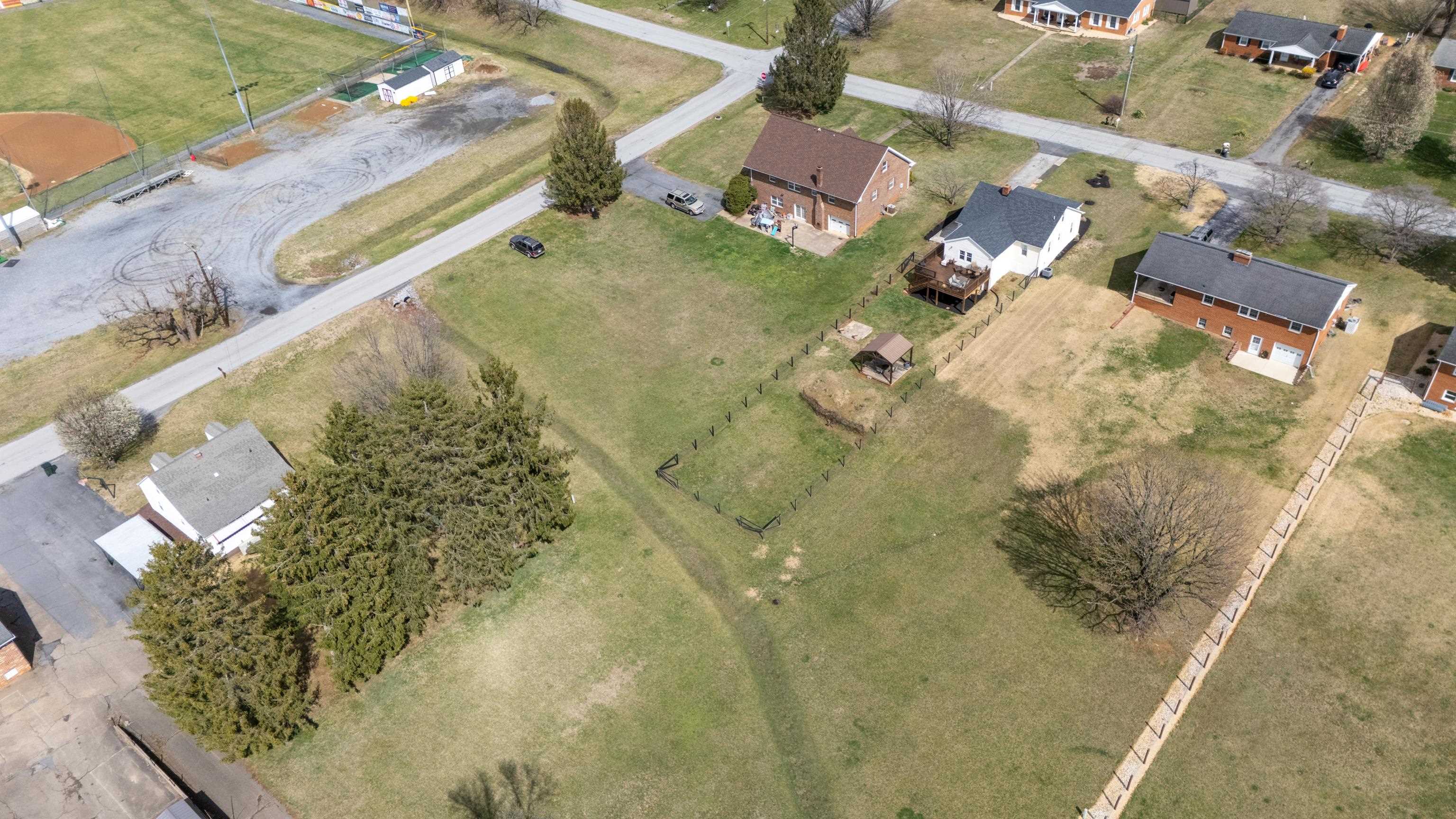 151 STUART AVE, STUARTS DRAFT, Virginia 24477, 3 Bedrooms Bedrooms, ,2 BathroomsBathrooms,Residential,151 STUART AVE,674568 MLS # 674568