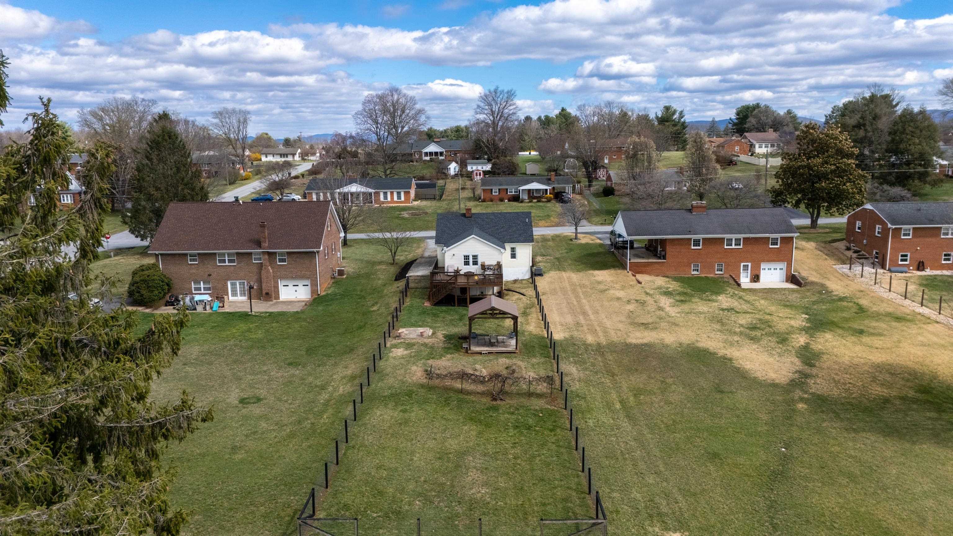 151 STUART AVE, STUARTS DRAFT, Virginia 24477, 3 Bedrooms Bedrooms, ,2 BathroomsBathrooms,Residential,151 STUART AVE,674568 MLS # 674568