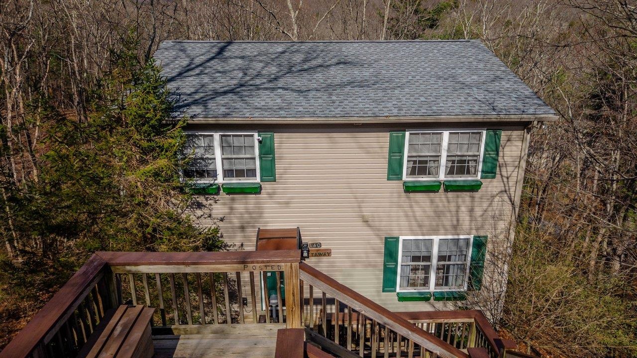 140 LAIRD PL, MCGAHEYSVILLE, Virginia 22840, 3 Bedrooms Bedrooms, ,3 BathroomsBathrooms,Residential,140 LAIRD PL,674570 MLS # 674570