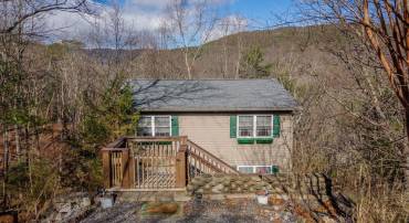 140 LAIRD PL, MCGAHEYSVILLE, Virginia 22840, 3 Bedrooms Bedrooms, ,3 BathroomsBathrooms,Residential,140 LAIRD PL,674570 MLS # 674570