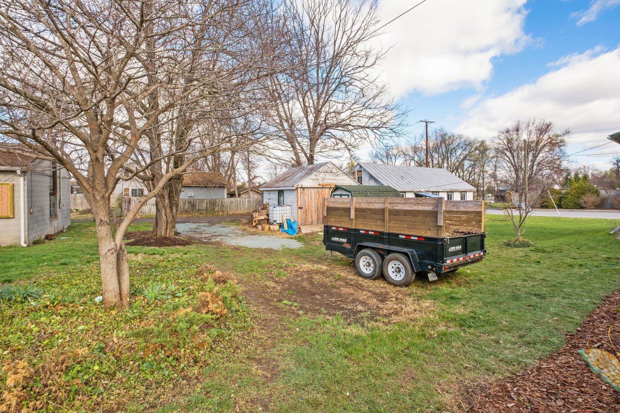 681 N BAYARD AVE, WAYNESBORO, Virginia 22980, 2 Bedrooms Bedrooms, ,1 BathroomBathrooms,Residential,681 N BAYARD AVE,674571 MLS # 674571