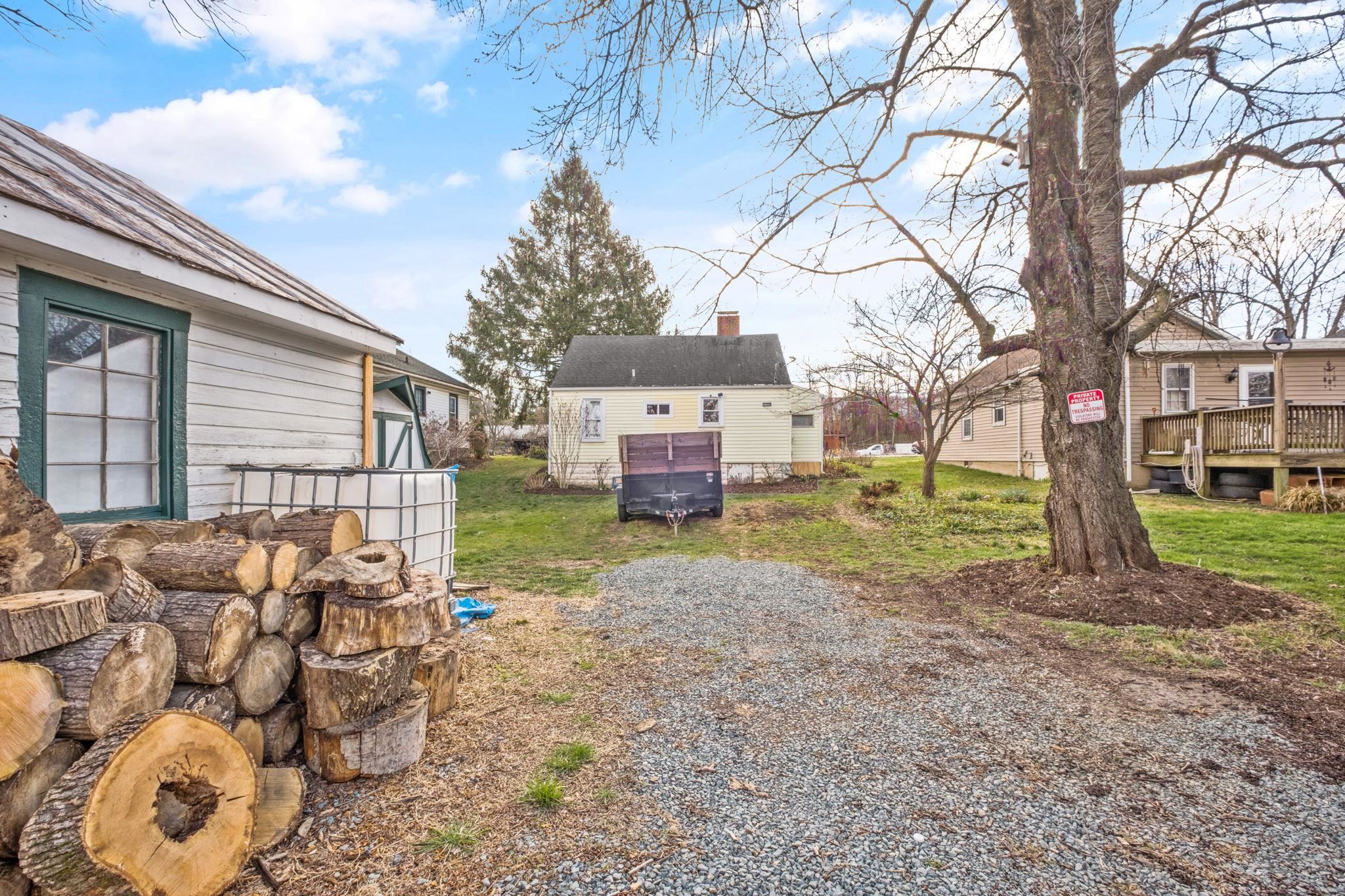 681 N BAYARD AVE, WAYNESBORO, Virginia 22980, 2 Bedrooms Bedrooms, ,1 BathroomBathrooms,Residential,681 N BAYARD AVE,674571 MLS # 674571