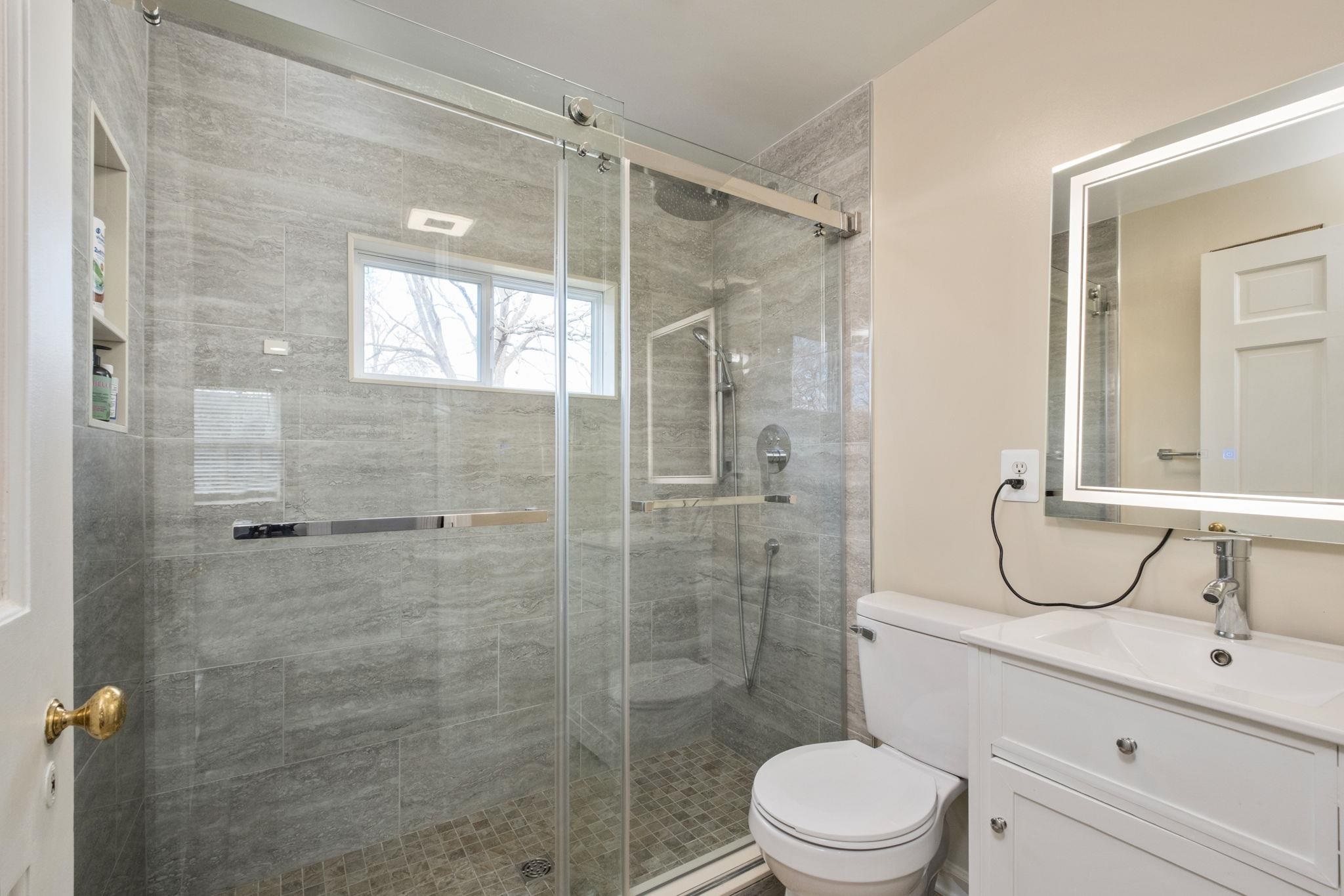 681 N BAYARD AVE, WAYNESBORO, Virginia 22980, 2 Bedrooms Bedrooms, ,1 BathroomBathrooms,Residential,681 N BAYARD AVE,674571 MLS # 674571