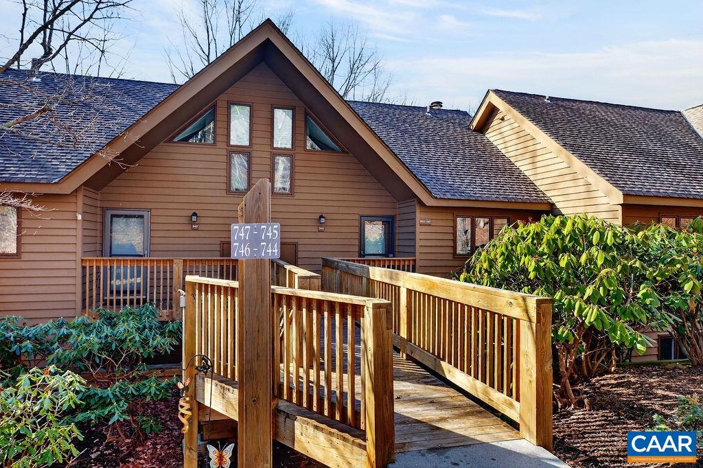 745 LAURELWOOD CONDOS, ROSELAND, Virginia 22967, 2 Bedrooms Bedrooms, ,2 BathroomsBathrooms,Residential,745 LAURELWOOD CONDOS,674572 MLS # 674572