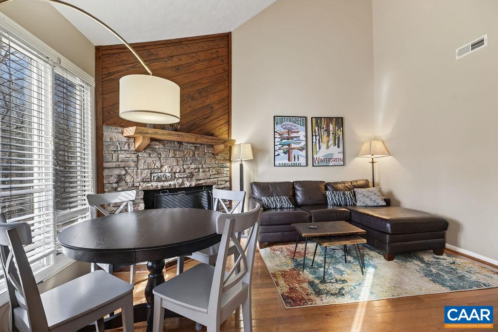 745 LAURELWOOD CONDOS, ROSELAND, Virginia 22967, 2 Bedrooms Bedrooms, ,2 BathroomsBathrooms,Residential,745 LAURELWOOD CONDOS,674572 MLS # 674572