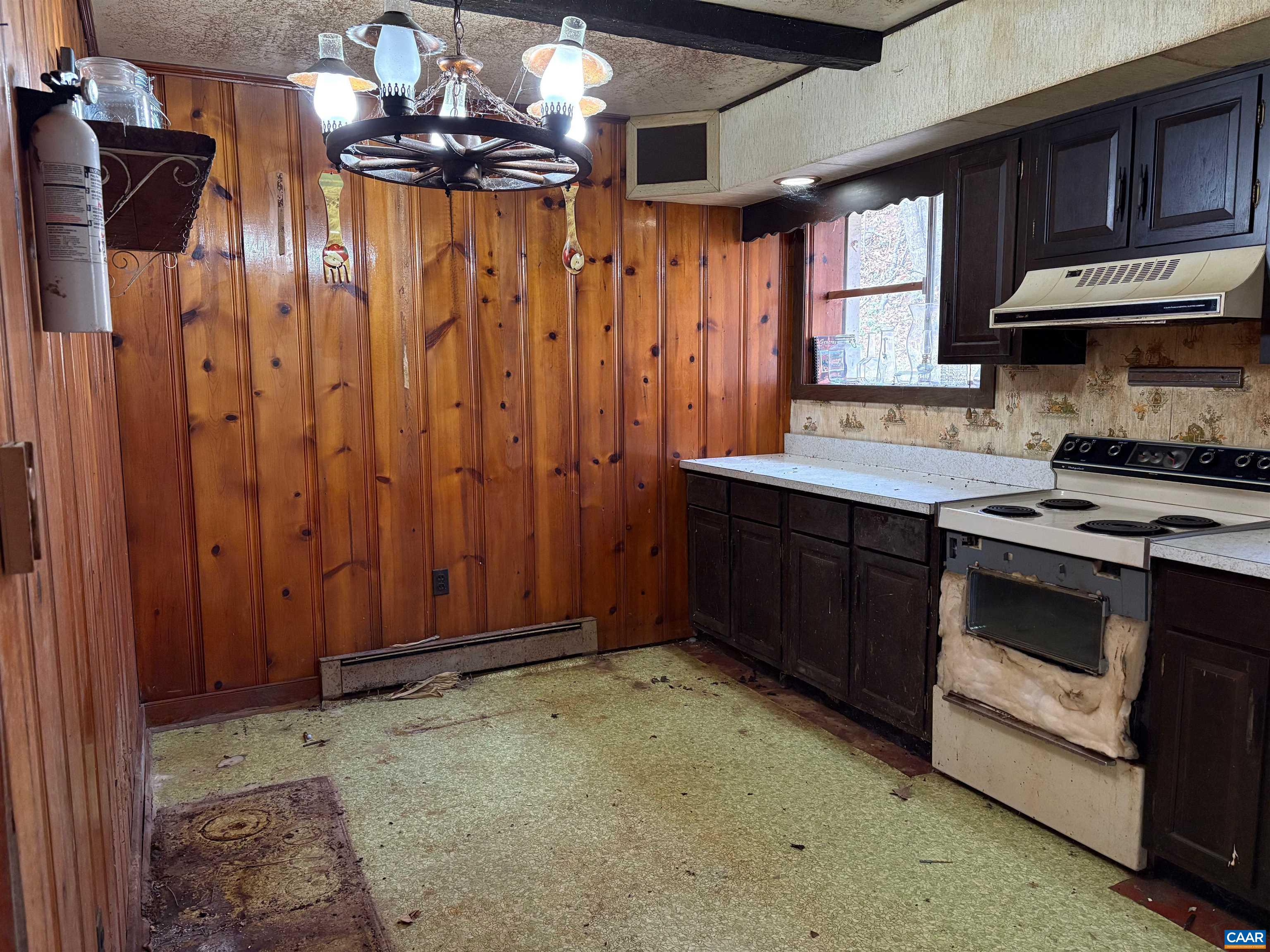 9450 JAMES RIVER RD, SHIPMAN, Virginia 22971, 3 Bedrooms Bedrooms, ,1 BathroomBathrooms,Residential,9450 JAMES RIVER RD,674574 MLS # 674574