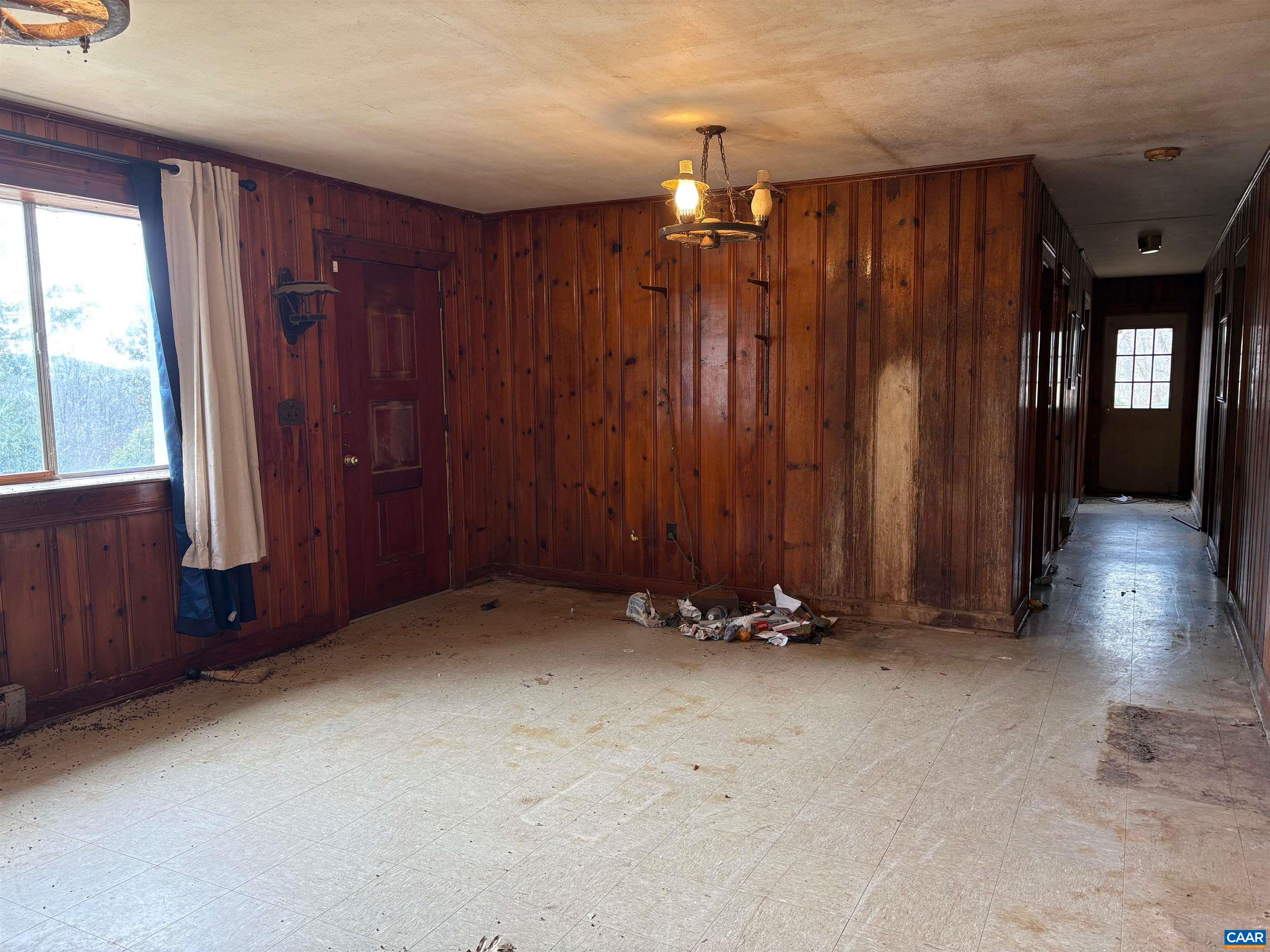 9450 JAMES RIVER RD, SHIPMAN, Virginia 22971, 3 Bedrooms Bedrooms, ,1 BathroomBathrooms,Residential,9450 JAMES RIVER RD,674574 MLS # 674574