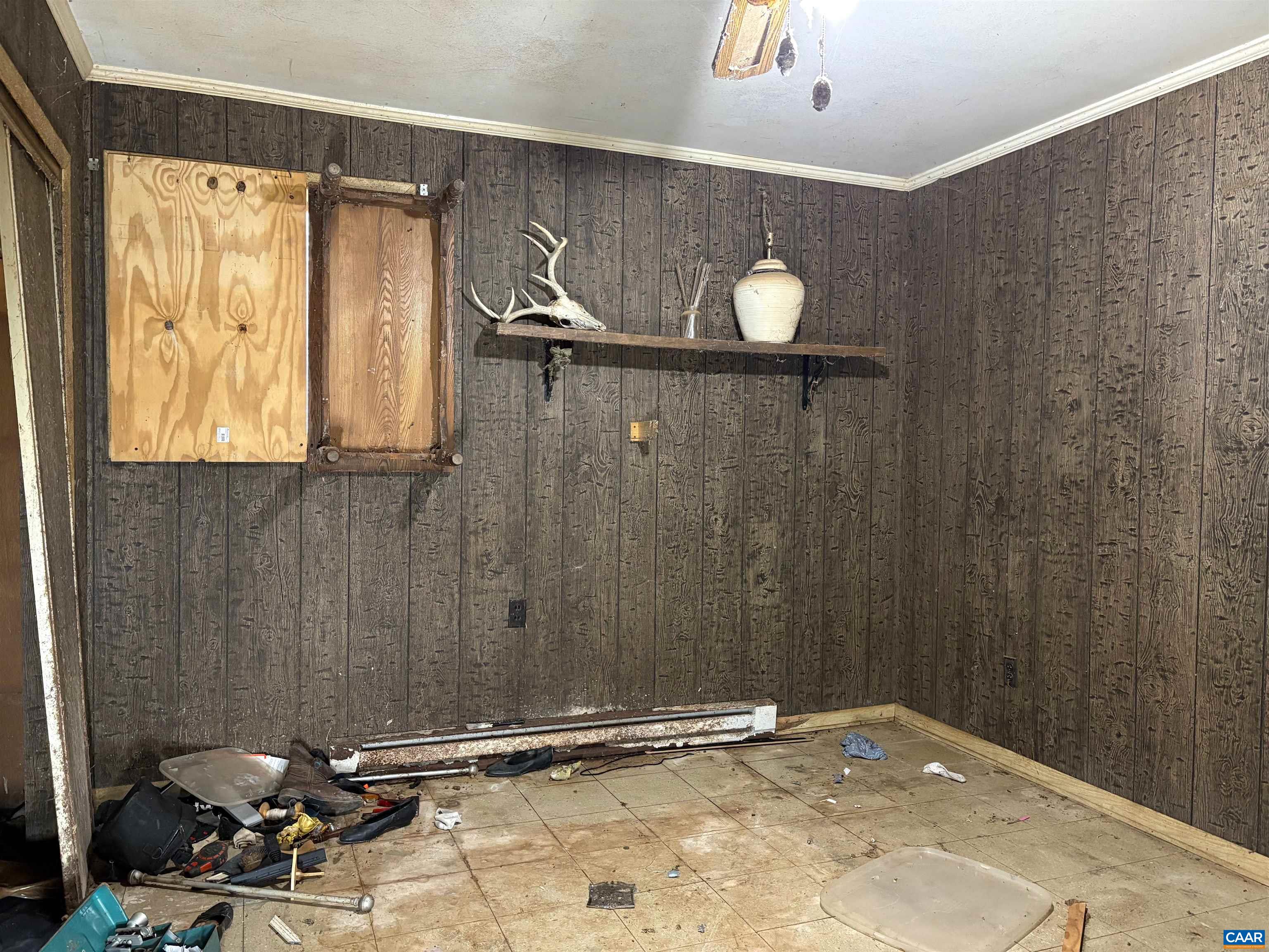 9450 JAMES RIVER RD, SHIPMAN, Virginia 22971, 3 Bedrooms Bedrooms, ,1 BathroomBathrooms,Residential,9450 JAMES RIVER RD,674574 MLS # 674574