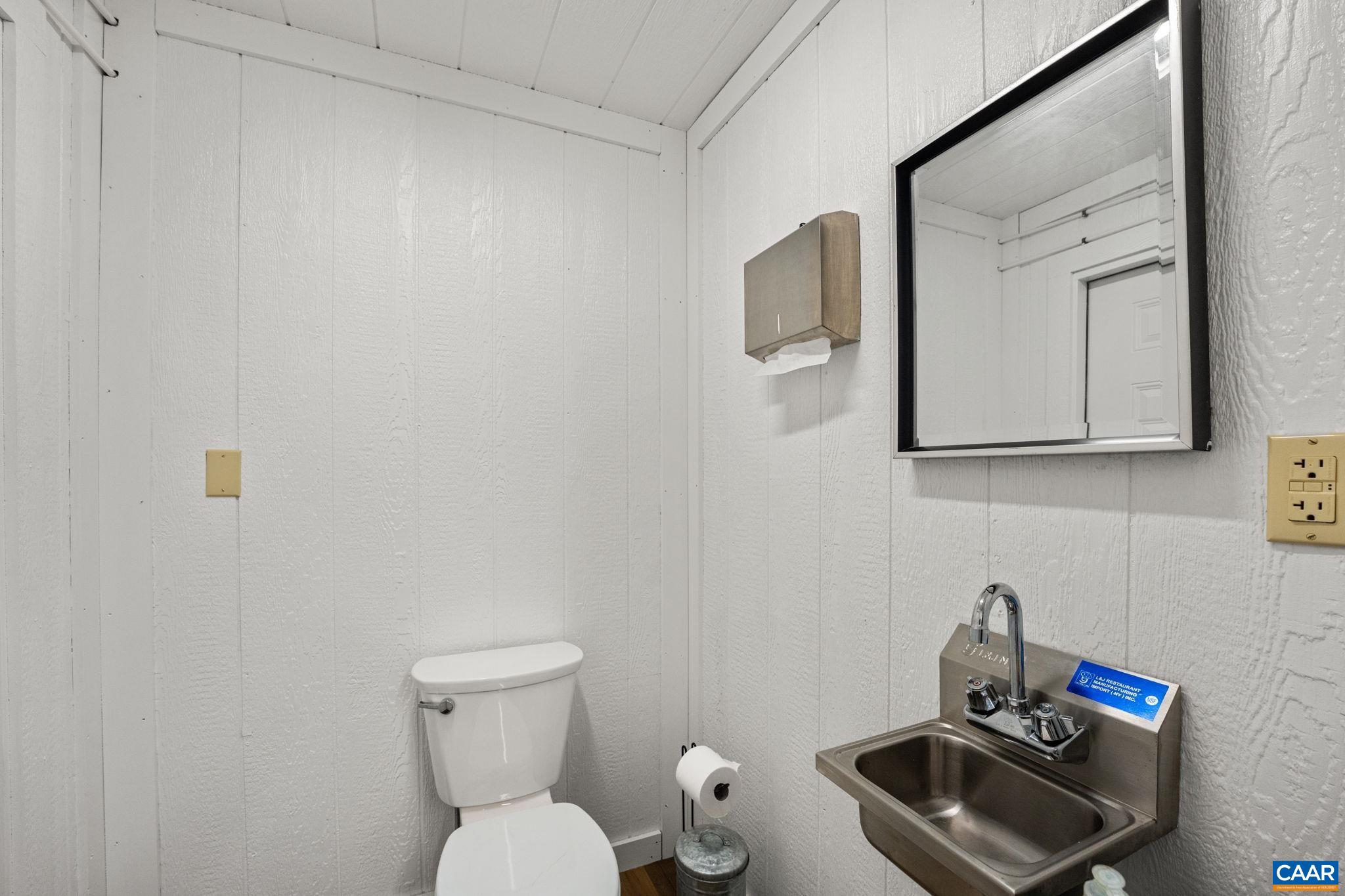 12145 S CONSTITUTION RTE, SCOTTSVILLE, Virginia 24590, ,Farm,12145 S CONSTITUTION RTE,674584 MLS # 674584 12145 S CONSTITUTION RTE, SCOTTSVILLE, Virginia 24590, ,Farm,12145 S CONSTITUTION RTE,674584 MLS # 674584