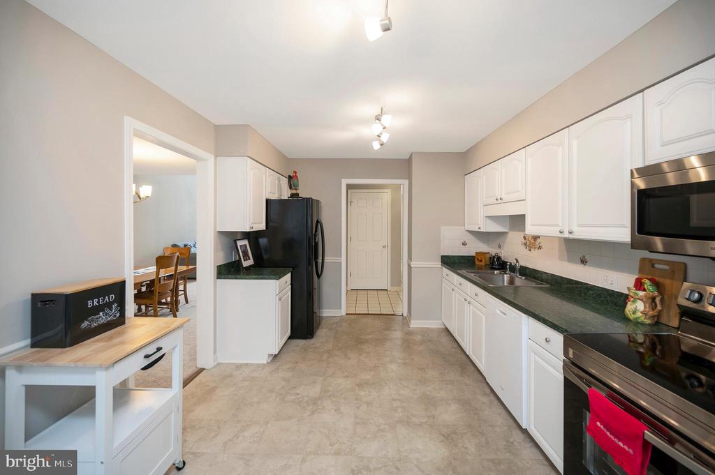 1023 EASTOVER PKWY, LOCUST GROVE, Virginia 22508, 3 Bedrooms Bedrooms, ,3 BathroomsBathrooms,Residential,1023 EASTOVER PKWY,VAOR2013546 MLS # VAOR2013546