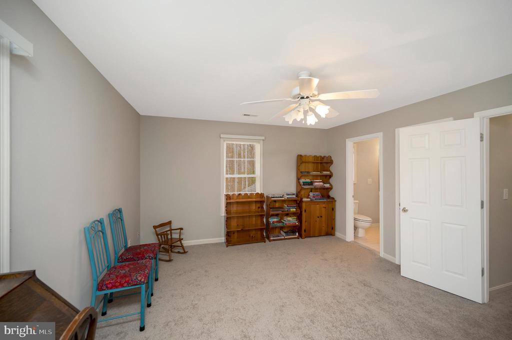 1023 EASTOVER PKWY, LOCUST GROVE, Virginia 22508, 3 Bedrooms Bedrooms, ,3 BathroomsBathrooms,Residential,1023 EASTOVER PKWY,VAOR2013546 MLS # VAOR2013546