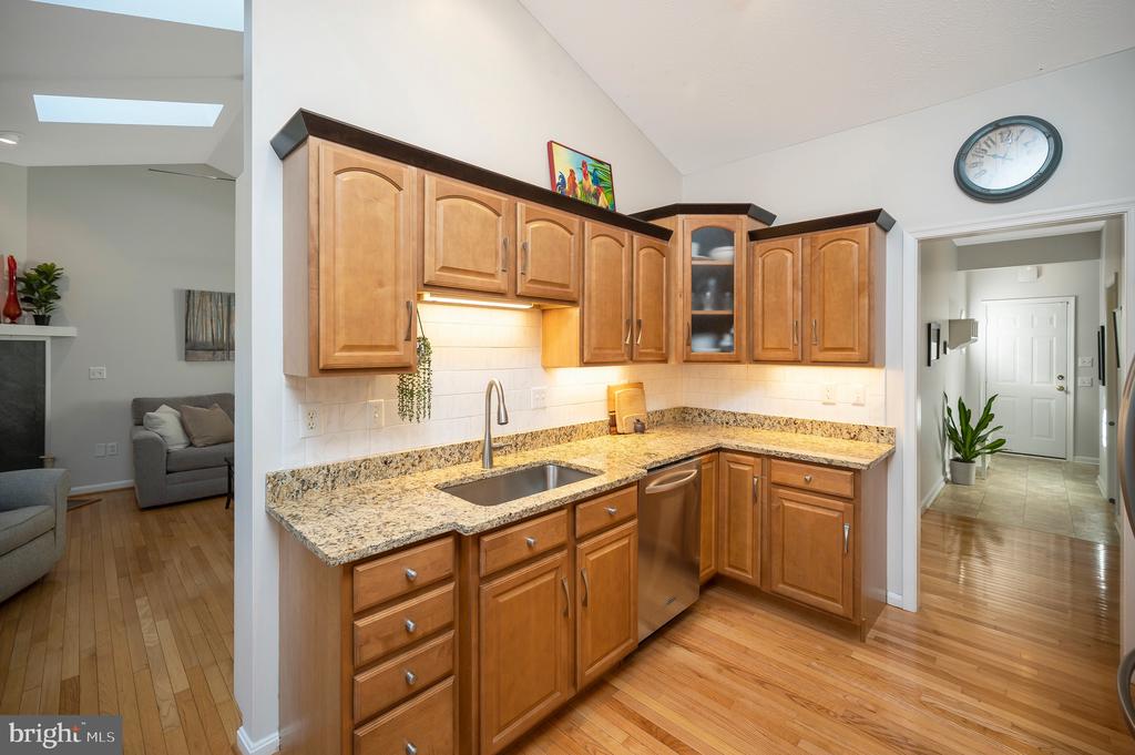 101 OAK CT, LOCUST GROVE, Virginia 22508, 3 Bedrooms Bedrooms, ,2 BathroomsBathrooms,Residential,101 OAK CT,VAOR2013544 MLS # VAOR2013544