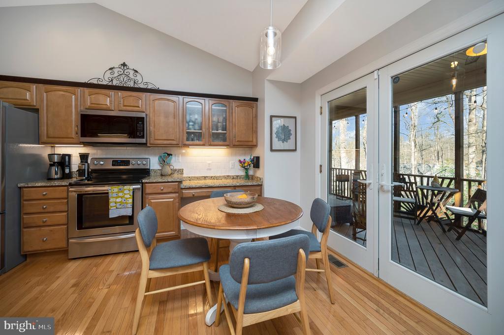 101 OAK CT, LOCUST GROVE, Virginia 22508, 3 Bedrooms Bedrooms, ,2 BathroomsBathrooms,Residential,101 OAK CT,VAOR2013544 MLS # VAOR2013544