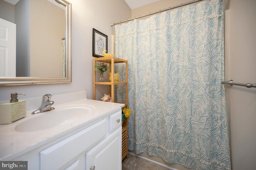 101 OAK CT, LOCUST GROVE, Virginia 22508, 3 Bedrooms Bedrooms, ,2 BathroomsBathrooms,Residential,101 OAK CT,VAOR2013544 MLS # VAOR2013544