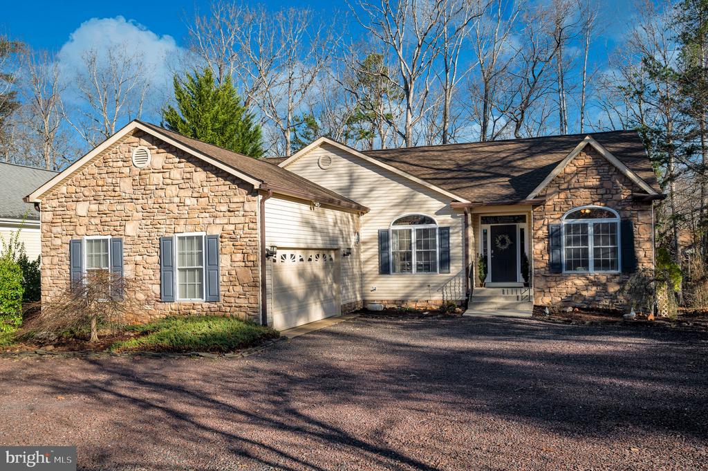 101 OAK CT, LOCUST GROVE, Virginia 22508, 3 Bedrooms Bedrooms, ,2 BathroomsBathrooms,Residential,101 OAK CT,VAOR2013544 MLS # VAOR2013544