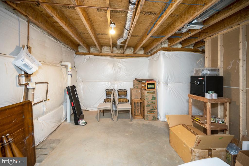 101 OAK CT, LOCUST GROVE, Virginia 22508, 3 Bedrooms Bedrooms, ,2 BathroomsBathrooms,Residential,101 OAK CT,VAOR2013544 MLS # VAOR2013544