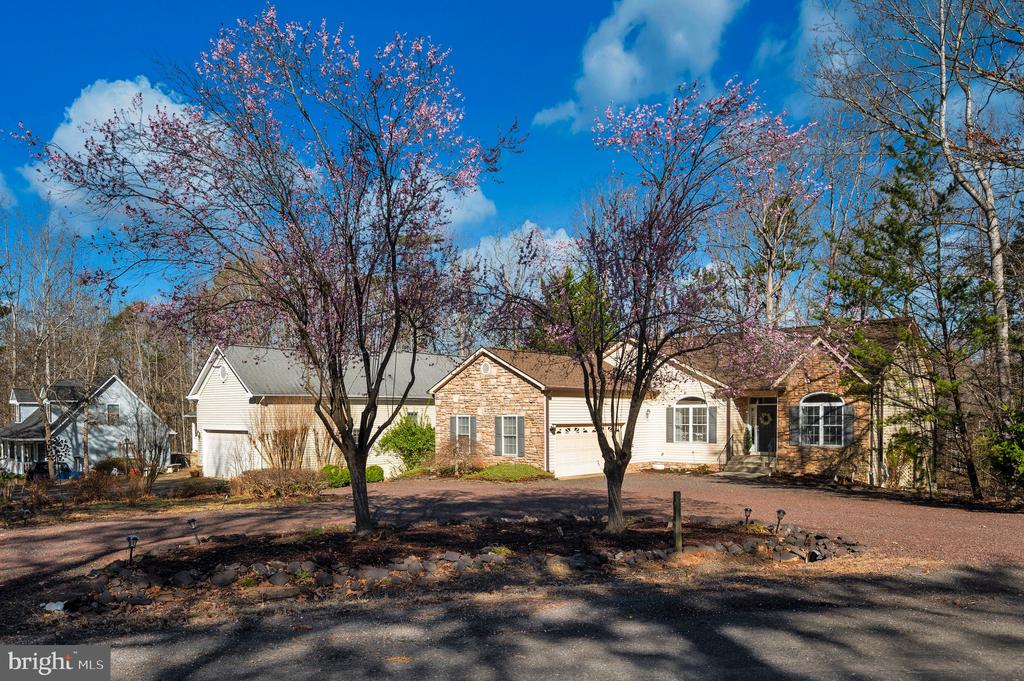 101 OAK CT, LOCUST GROVE, Virginia 22508, 3 Bedrooms Bedrooms, ,2 BathroomsBathrooms,Residential,101 OAK CT,VAOR2013544 MLS # VAOR2013544