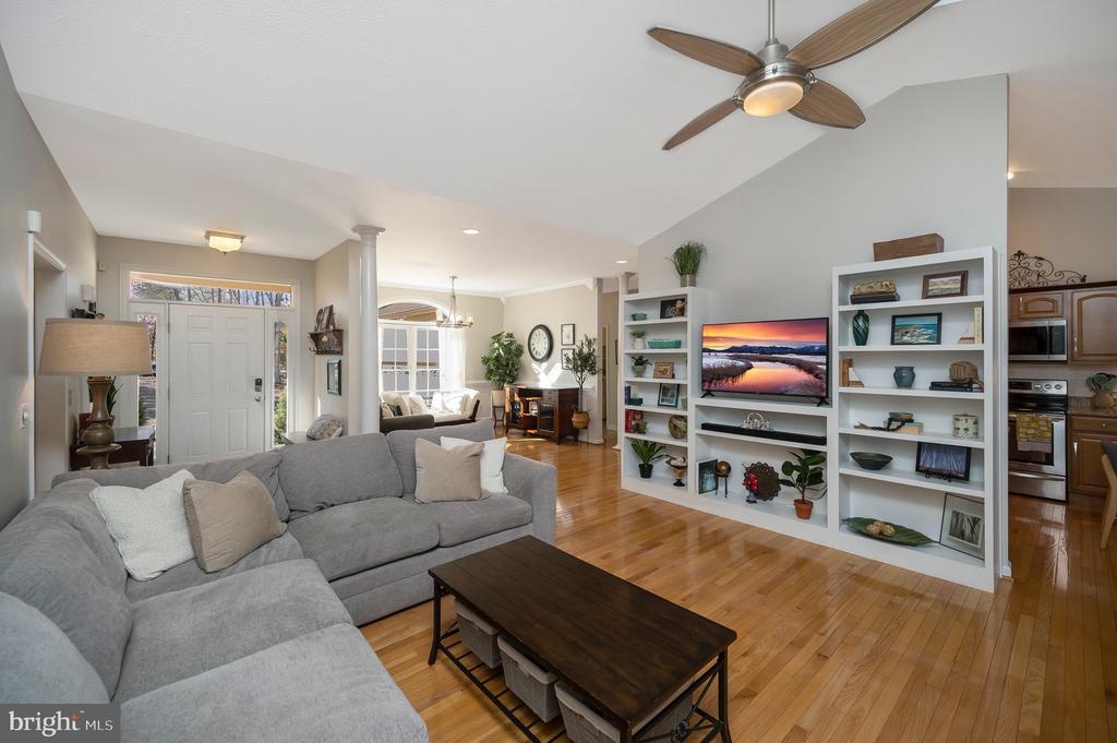 101 OAK CT, LOCUST GROVE, Virginia 22508, 3 Bedrooms Bedrooms, ,2 BathroomsBathrooms,Residential,101 OAK CT,VAOR2013544 MLS # VAOR2013544