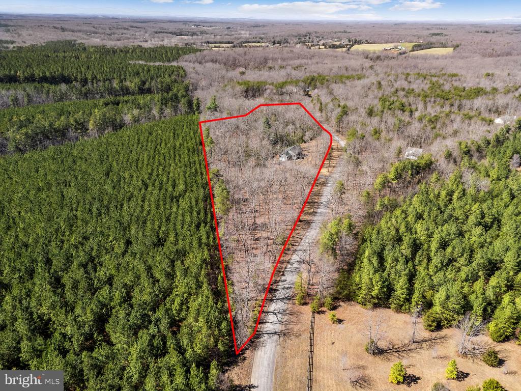 21270 WALKERS LN, RICHARDSVILLE, Virginia 22736, 3 Bedrooms Bedrooms, ,2 BathroomsBathrooms,Residential,21270 WALKERS LN,VACU2013018 MLS # VACU2013018 21270 WALKERS LN, RICHARDSVILLE, Virginia 22736, 3 Bedrooms Bedrooms, ,2 BathroomsBathrooms,Residential,21270 WALKERS LN,VACU2013018 MLS # VACU2013018