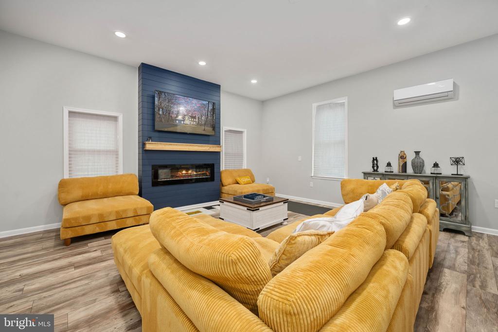 6531 LANES CORNER RD, SPOTSYLVANIA, Virginia 22551, 3 Bedrooms Bedrooms, ,3 BathroomsBathrooms,Residential,6531 LANES CORNER RD,VASP2039866 MLS # VASP2039866 6531 LANES CORNER RD, SPOTSYLVANIA, Virginia 22551, 3 Bedrooms Bedrooms, ,3 BathroomsBathrooms,Residential,6531 LANES CORNER RD,VASP2039866 MLS # VASP2039866