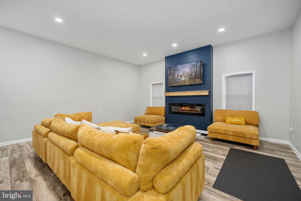 6531 LANES CORNER RD, SPOTSYLVANIA, Virginia 22551, 3 Bedrooms Bedrooms, ,3 BathroomsBathrooms,Residential,6531 LANES CORNER RD,VASP2039866 MLS # VASP2039866 6531 LANES CORNER RD, SPOTSYLVANIA, Virginia 22551, 3 Bedrooms Bedrooms, ,3 BathroomsBathrooms,Residential,6531 LANES CORNER RD,VASP2039866 MLS # VASP2039866