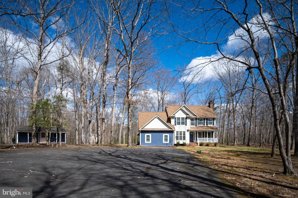 6531 LANES CORNER RD, SPOTSYLVANIA, Virginia 22551, 3 Bedrooms Bedrooms, ,3 BathroomsBathrooms,Residential,6531 LANES CORNER RD,VASP2039866 MLS # VASP2039866 6531 LANES CORNER RD, SPOTSYLVANIA, Virginia 22551, 3 Bedrooms Bedrooms, ,3 BathroomsBathrooms,Residential,6531 LANES CORNER RD,VASP2039866 MLS # VASP2039866