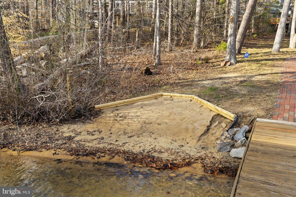 2325 WATERSIDE DR, BUMPASS, Virginia 23024, 6 Bedrooms Bedrooms, ,3 BathroomsBathrooms,Residential,2325 WATERSIDE DR,VASP2040044 MLS # VASP2040044