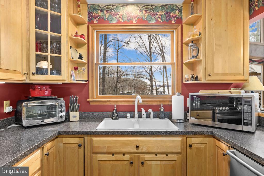 2325 WATERSIDE DR, BUMPASS, Virginia 23024, 6 Bedrooms Bedrooms, ,3 BathroomsBathrooms,Residential,2325 WATERSIDE DR,VASP2040044 MLS # VASP2040044