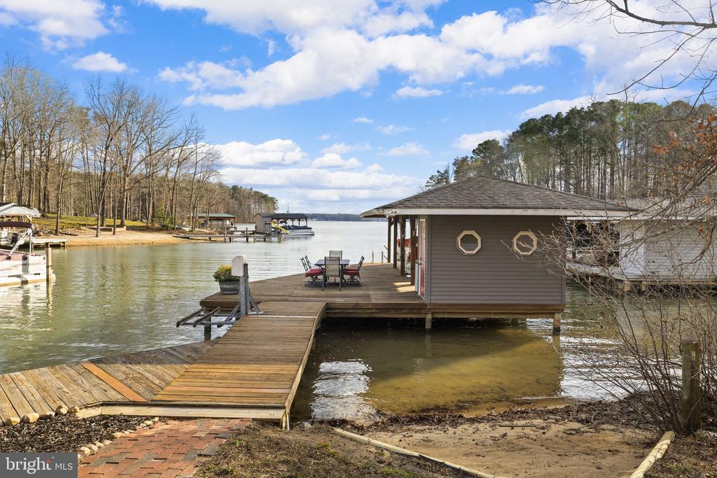 2325 WATERSIDE DR, BUMPASS, Virginia 23024, 6 Bedrooms Bedrooms, ,3 BathroomsBathrooms,Residential,2325 WATERSIDE DR,VASP2040044 MLS # VASP2040044