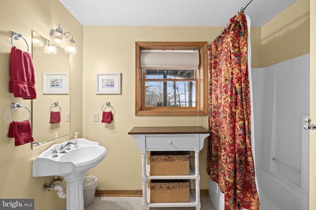 2325 WATERSIDE DR, BUMPASS, Virginia 23024, 6 Bedrooms Bedrooms, ,3 BathroomsBathrooms,Residential,2325 WATERSIDE DR,VASP2040044 MLS # VASP2040044