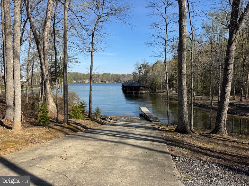 57 LIGHTHOUSE DR, BUMPASS, Virginia 23024, 5 Bedrooms Bedrooms, ,3 BathroomsBathrooms,Residential,57 LIGHTHOUSE DR,VALA2009482 MLS # VALA2009482